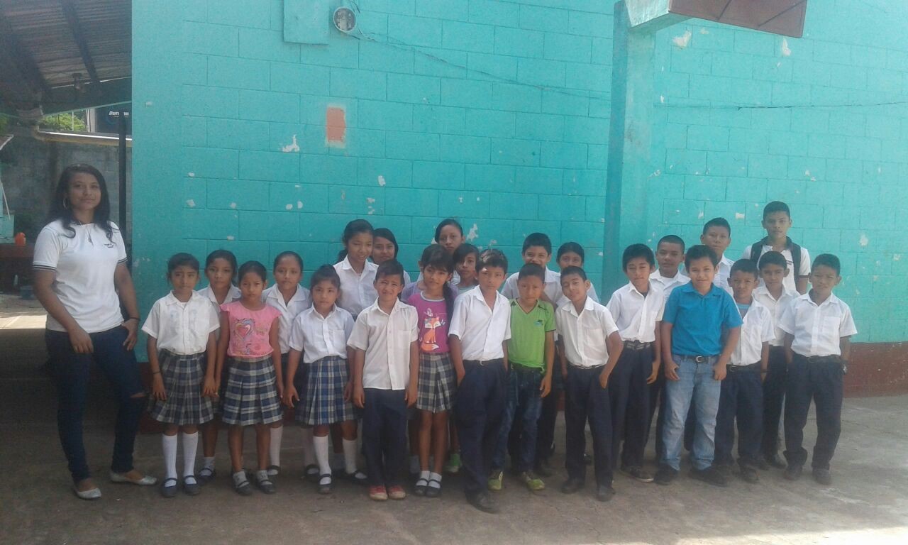 Y- Adapt children group photo